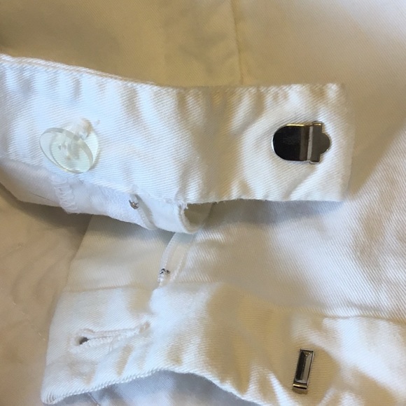 J.h. Collectibles ladies, size 16 pants. White. Stretch. 32” long Capris - Picture 8 of 8